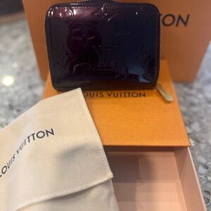 Authentic Louis Vuitton Amarante Vernis Zippy Wallet